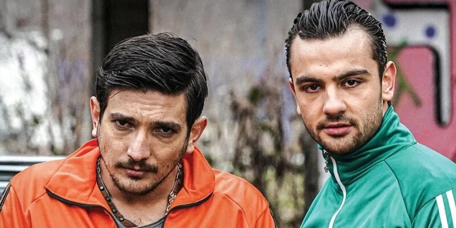 Кадр из сериала «Клан»