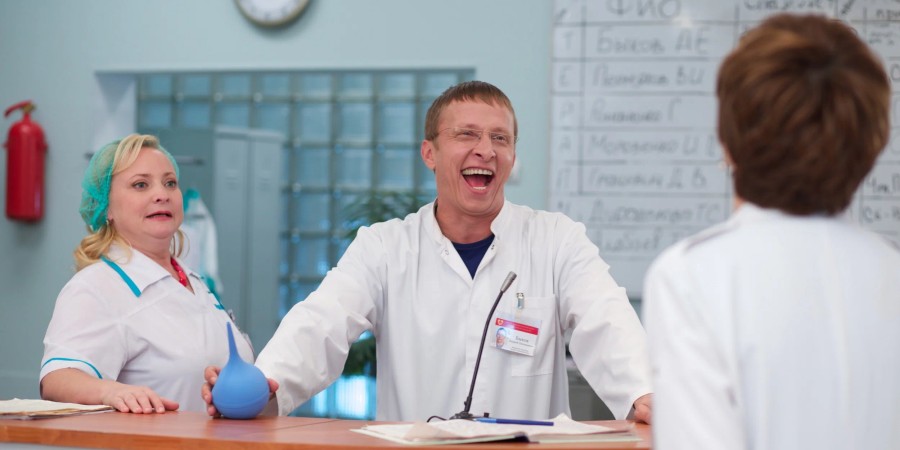 Кадр из сериала «Интерны» Кадр из сериала «Интерны»