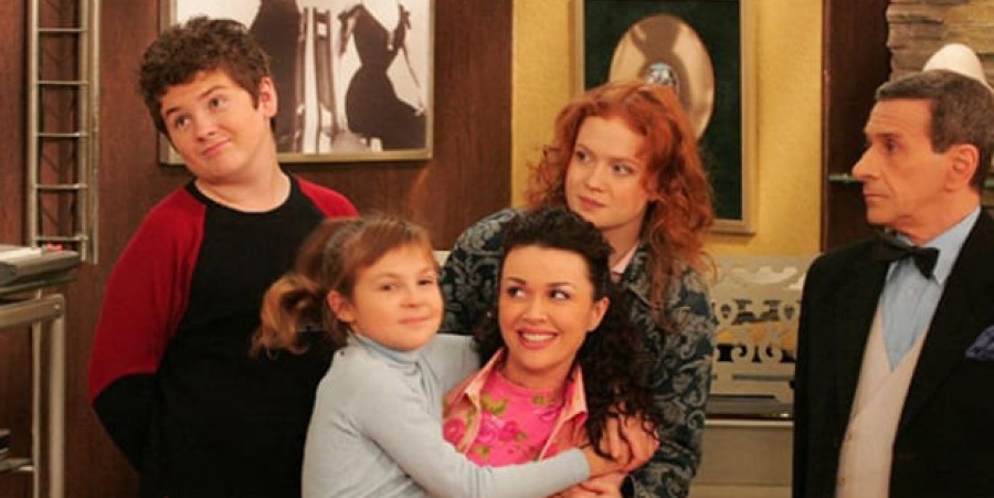 Кадр из сериала «Моя прекрасная няня» Кадр из сериала «Моя прекрасная няня»