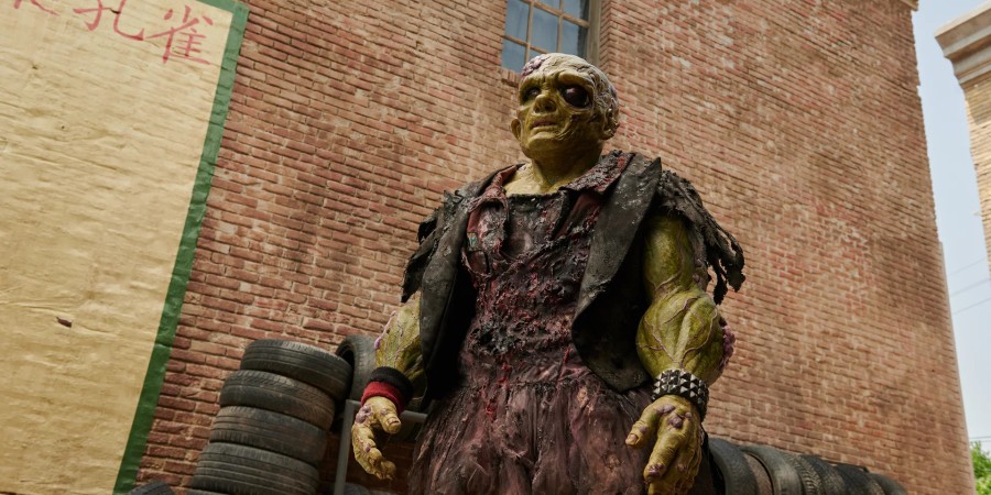 Кадр из к/ф «Токсичный мститель»