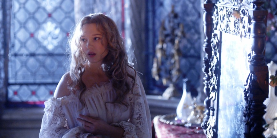 Кадр из к/ф «Красавица и чудовище»