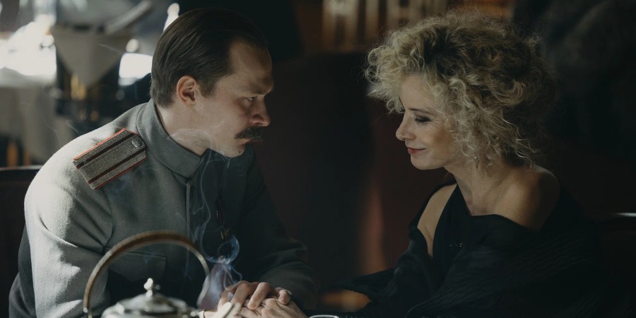 Кадр из сериала «Хроники русской революции»