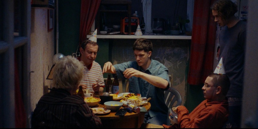 Кадр из к/ф «Здесь был Юра»