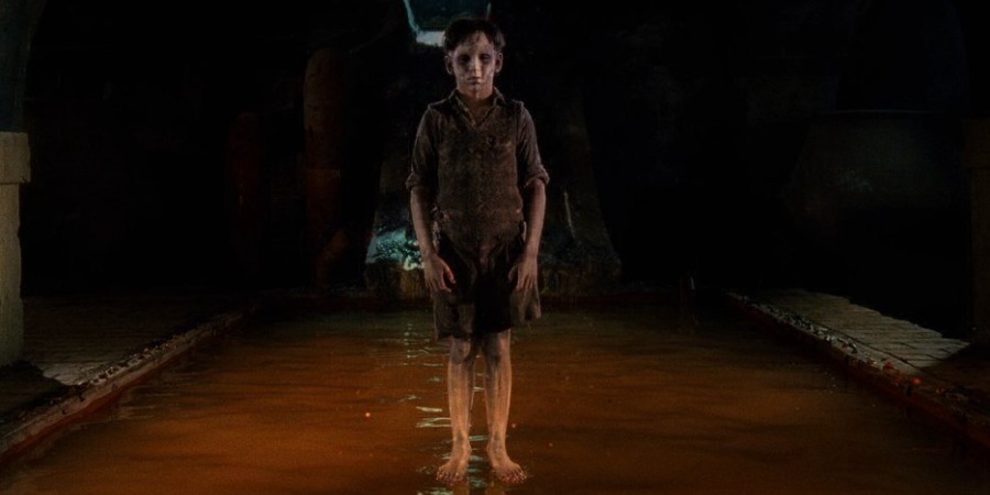 Кадр из к/ф «Хребет дьявола» Кадр из к/ф «Хребет дьявола»