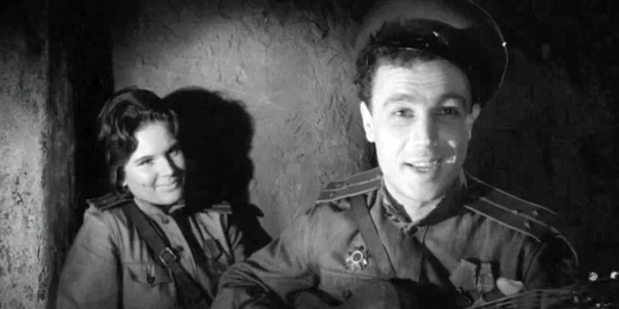 Кадр из к/ф «Пядь земли»