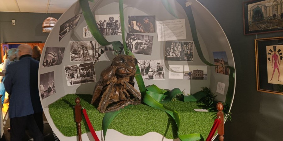 Выставка «Сказка за сказкой» Выставка «Сказка за сказкой»