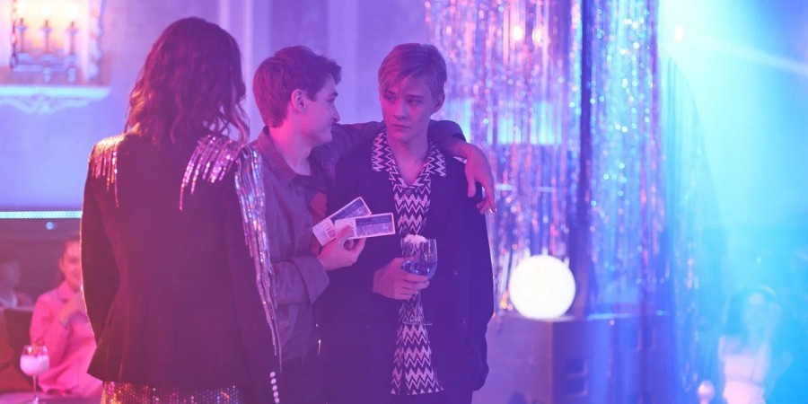 Кадр из к/ф «Первая»