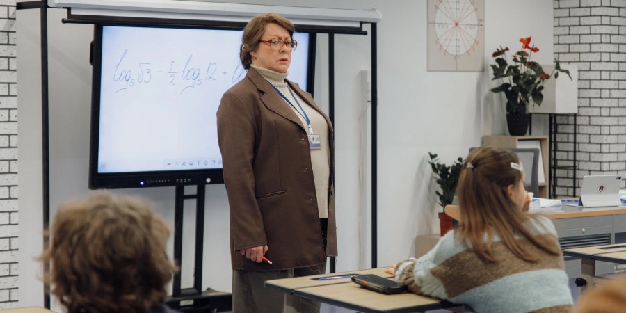 Кадр из сериала «Олдскул»