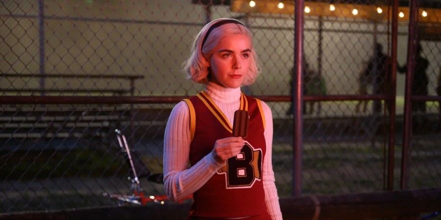Кадр из сериала «Леденящие душу приключения Сабрины»
