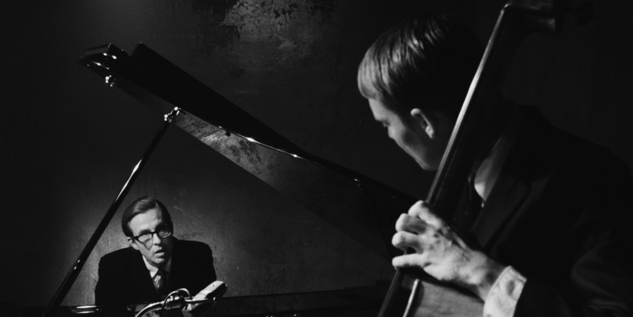 Кадр из к/ф «Всем нравится Билл Эванс» Кадр из к/ф «Всем нравится Билл Эванс»