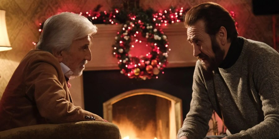 Кадр из к/ф «Разыскивается Санта!»