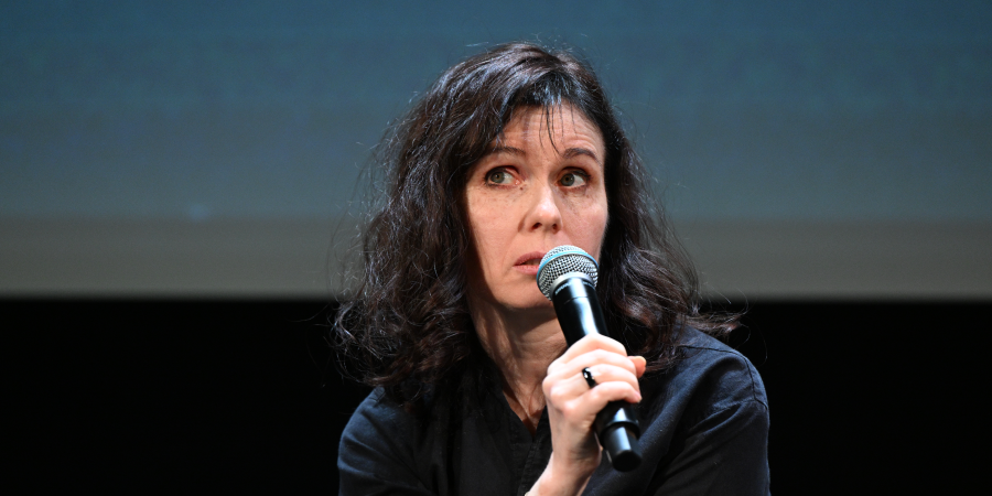 Режиссёр Алёна Званцова