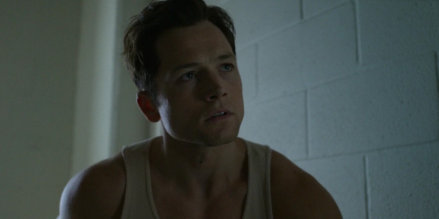 Кадр из к/ф «Чёрная птица» Кадр из к/ф «Чёрная птица»