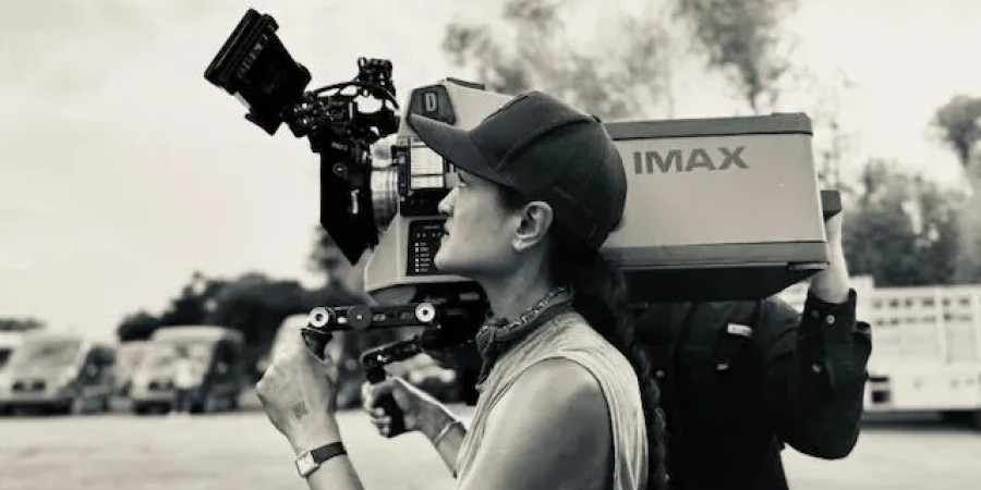 Оператор Отем Дюральд Аркапоу на съёмках к/ф «Грешники»