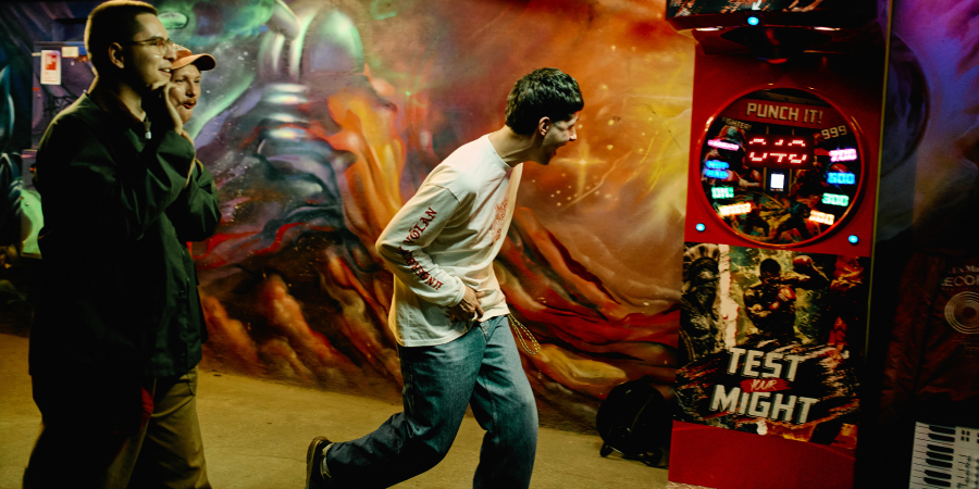 Кадр со съёмок к/ф «Здесь был Юра»