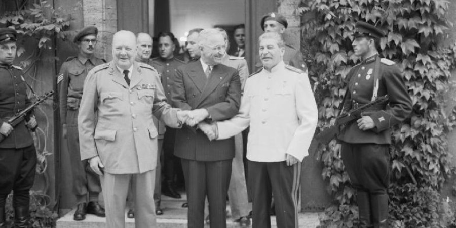 У. Черчилль, Г. Трумэн, И. В. Сталин. Потсдам, 23 июля 1945 года