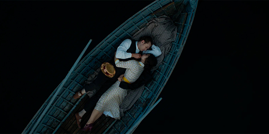 Кадр из к/ф «Авиатор»