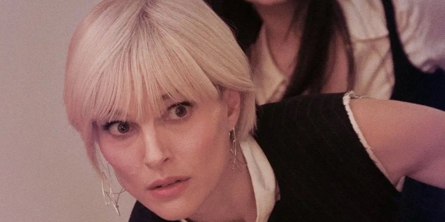 Кадр из к/ф «Галеристка»