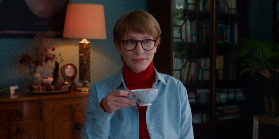 Кадр из к/ф «Отец мать сестра брат» 