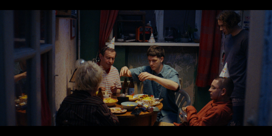 Кадр из к/ф «Здесь был Юра»