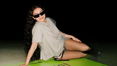 «Момент» с Charli XCX не выйдет в России