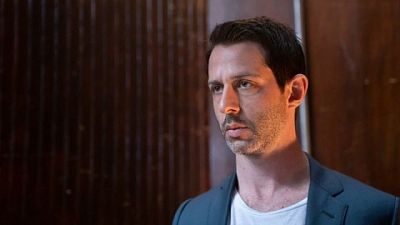 Джереми Стронг возглавит экранизацию «Перекрёстков»