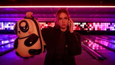 Карен Гиллан в центре демонического кошмара