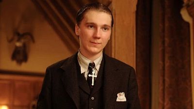 Раскрыт звёздный каст неоновой драмы о любви